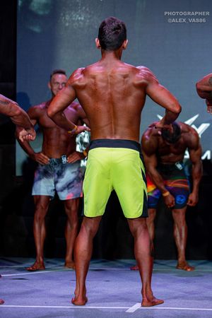 MEN'S PHYSIQUE 174